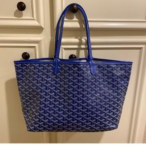 Large GM tote in NEW  condition